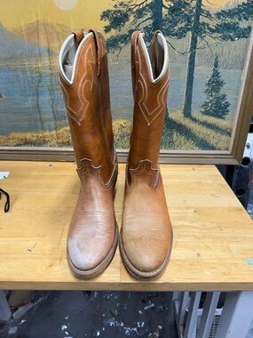 Dingo style 5907 Men's Tan Western Cowboy Boots - Classic Leather PullOn size 9D